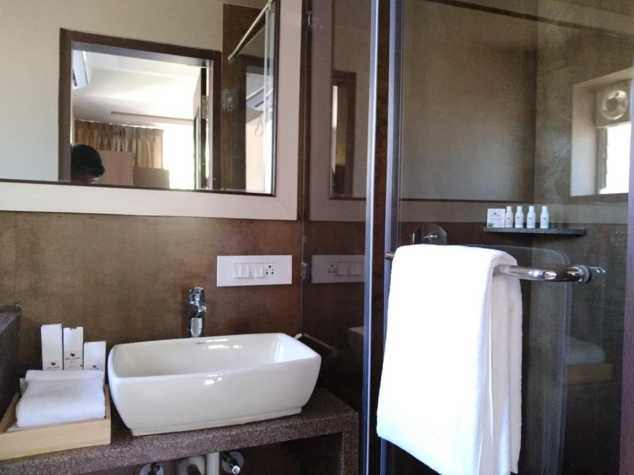 Hotel Anthurium Circle Madgaon Bagian luar foto